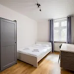 Zabkowska 2-Bedroom Apartment